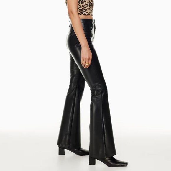 NWT Aritzia Wilfred Beatrix pant in Black, Size 6. Save $85!! - Picture 3 of 6
